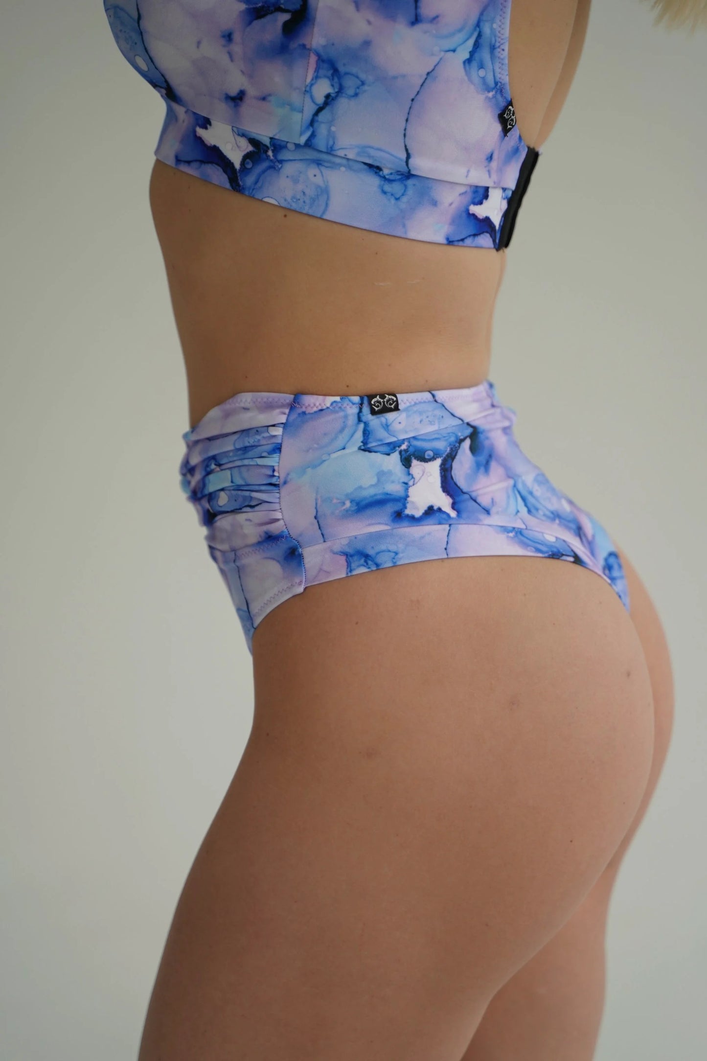 Penelope Bottom - Delizia