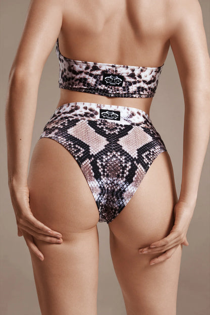 Bali Shorts – Snake